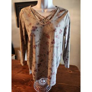 Cloud Chaser Women's Gray Floral Top Size M 3/4 Sleeve Casual Blouse